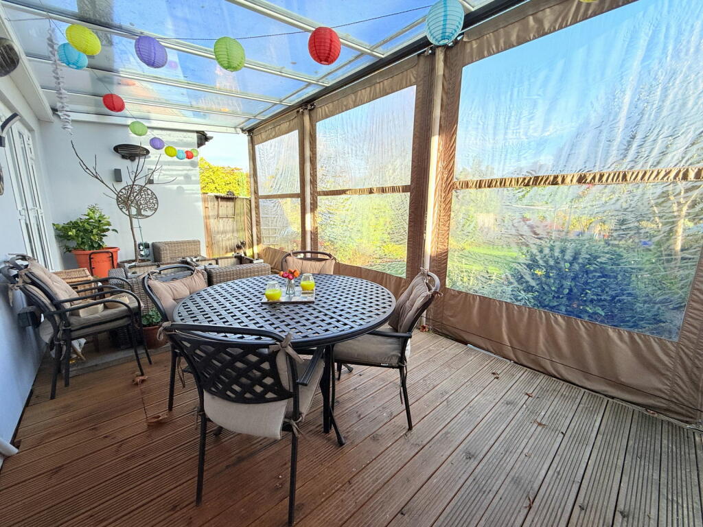 Additional property image - Queens Avenue, Shirley