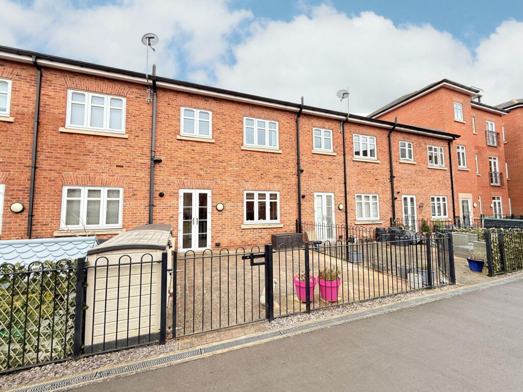 Additional property image - Rumbush Lane, Dickens Heath