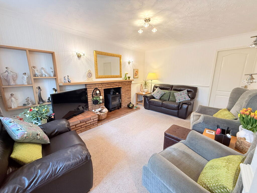 Additional property image - Gillows Croft, Monkspath