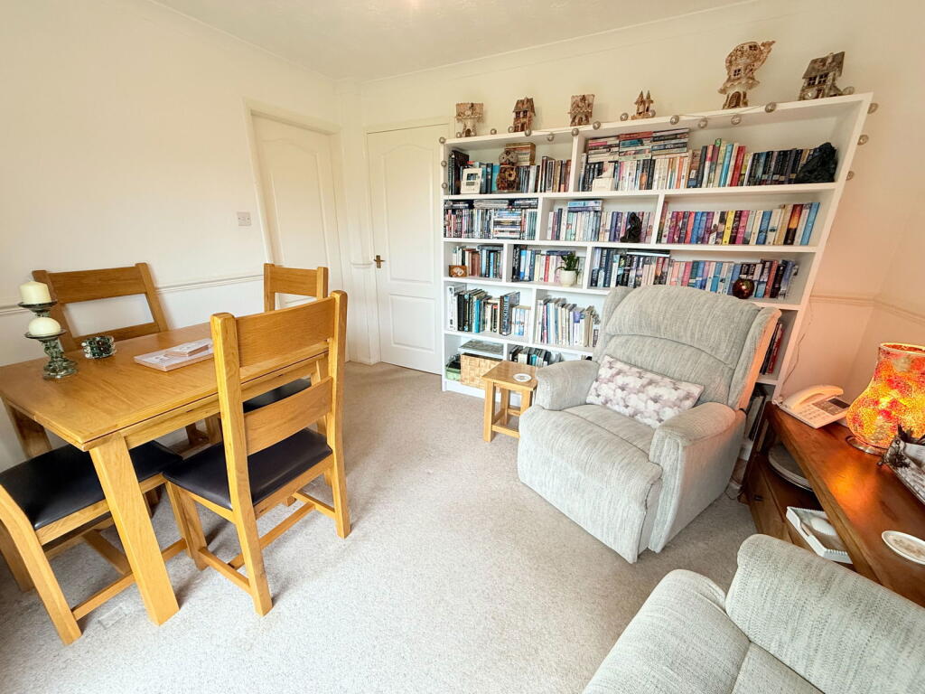 Additional property image - Gillows Croft, Monkspath