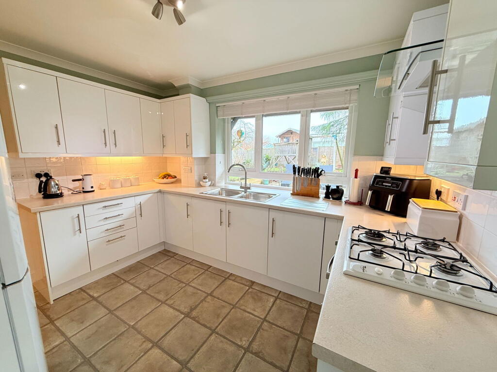 Additional property image - Gillows Croft, Monkspath