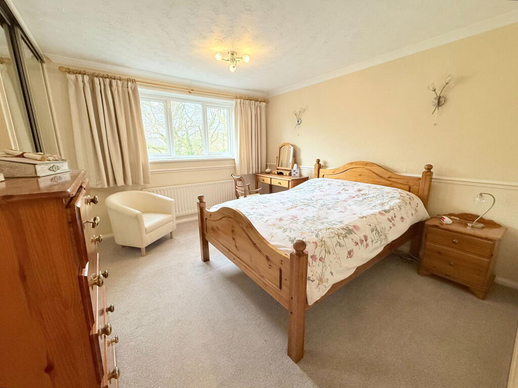Additional property image - Gillows Croft, Monkspath
