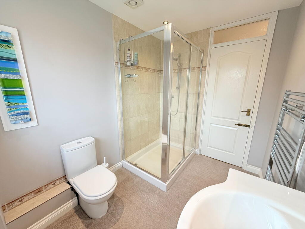 Additional property image - Gillows Croft, Monkspath