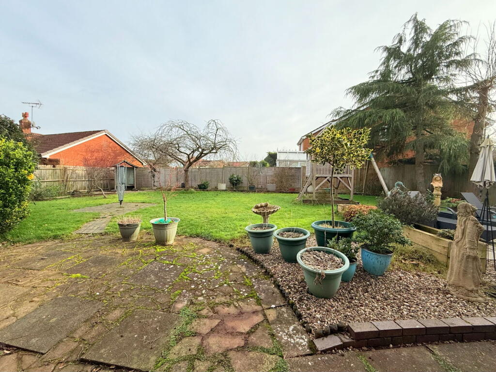 Additional property image - Gillows Croft, Monkspath