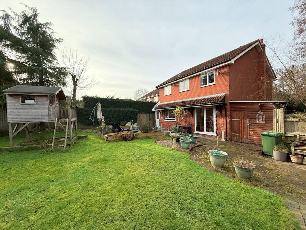 Additional property image - Gillows Croft, Monkspath