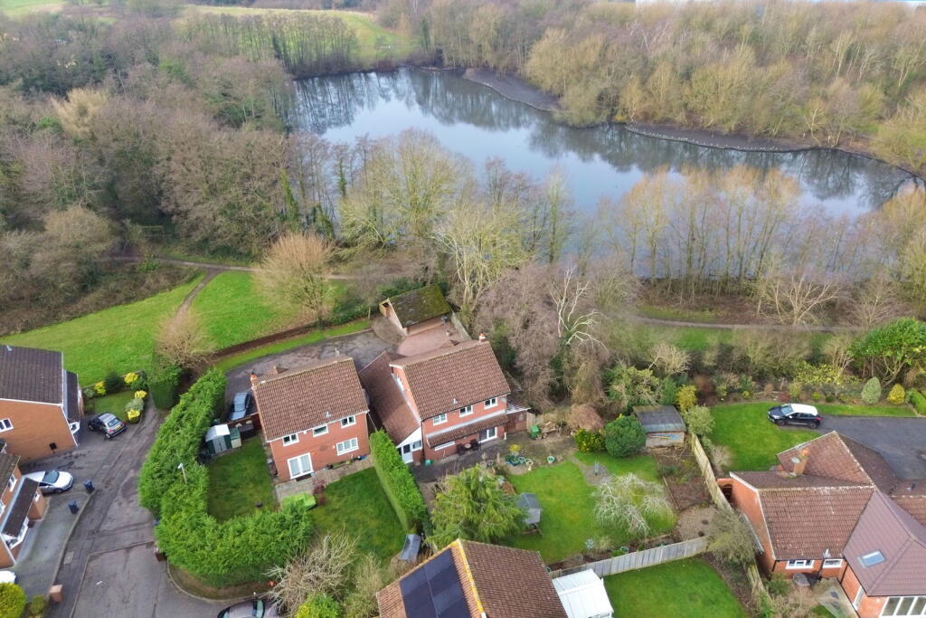 Additional property image - Gillows Croft, Monkspath