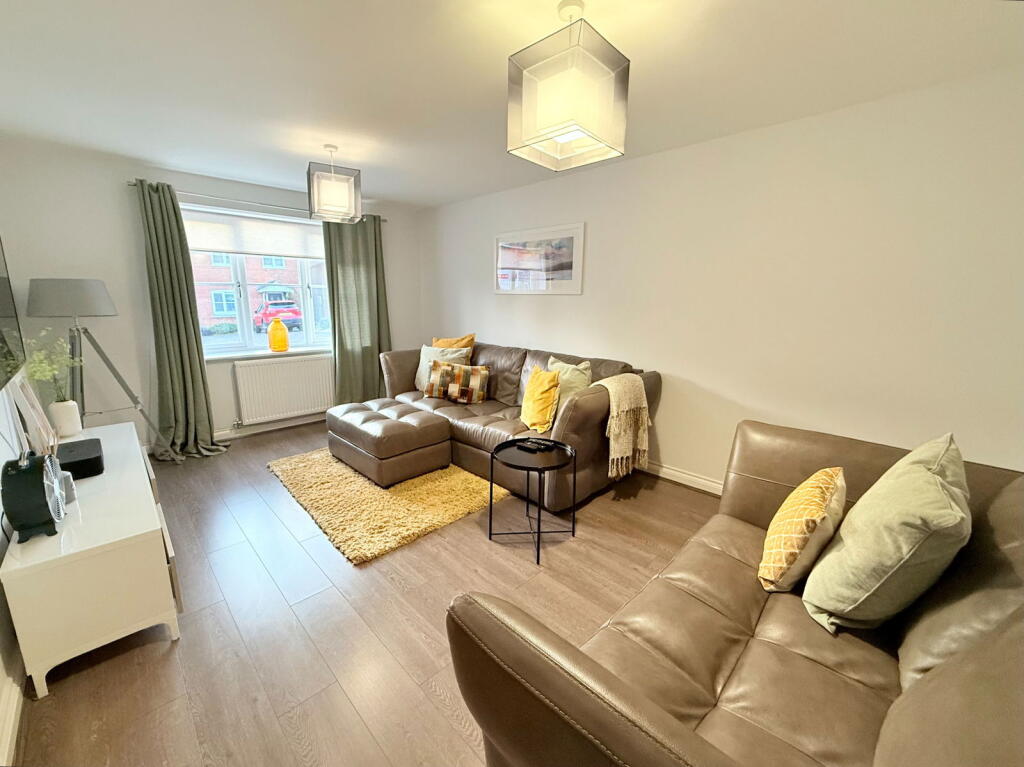 Additional property image - Warwick Gardens, Hall Green