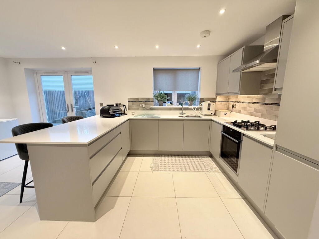 Additional property image - Warwick Gardens, Hall Green