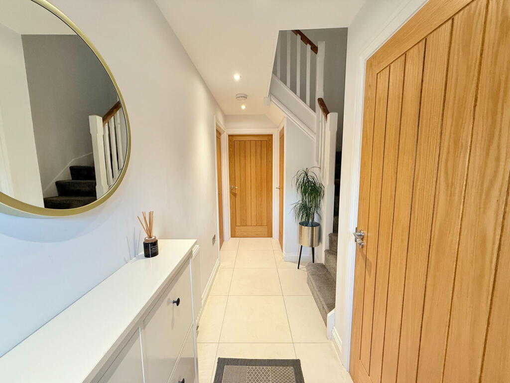 Additional property image - Warwick Gardens, Hall Green
