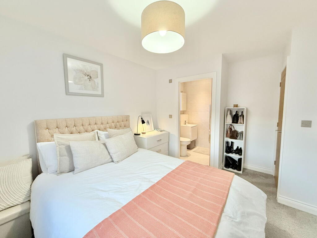 Additional property image - Warwick Gardens, Hall Green