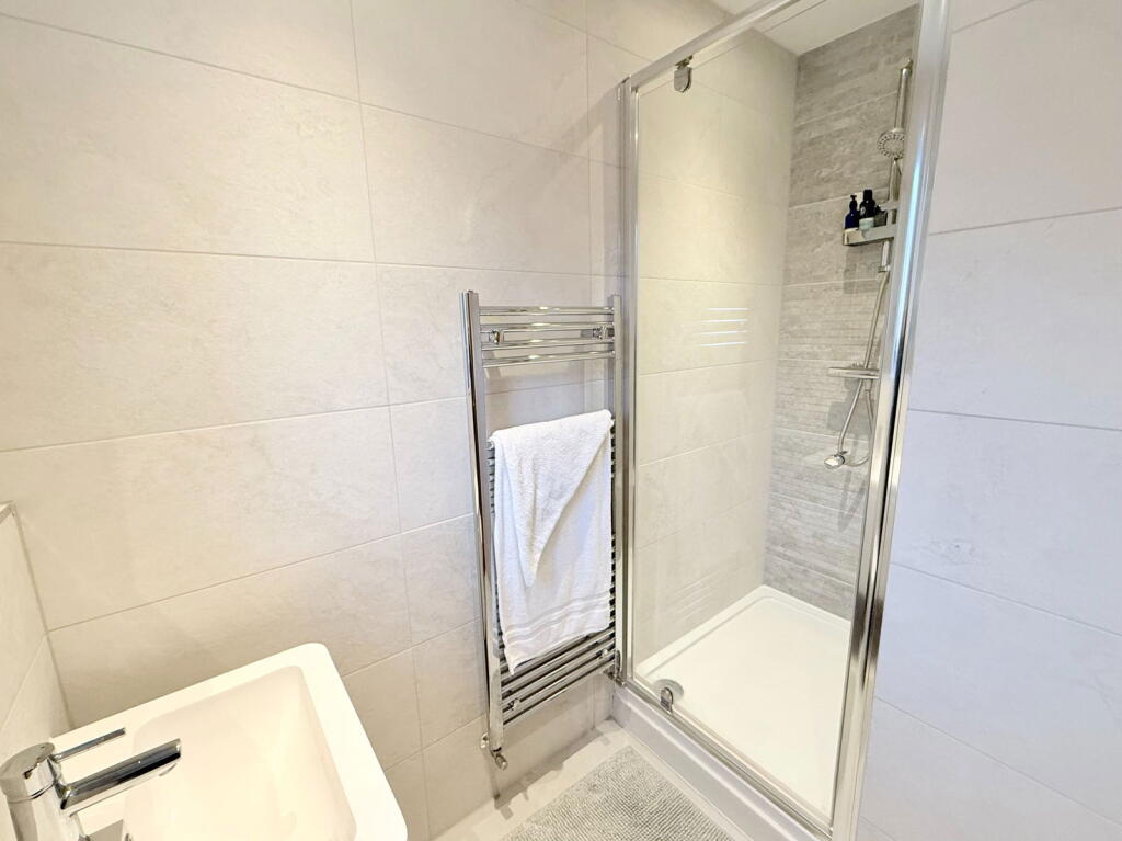 Additional property image - Warwick Gardens, Hall Green