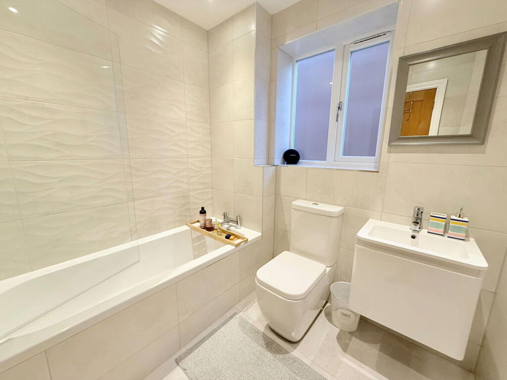 Additional property image - Warwick Gardens, Hall Green