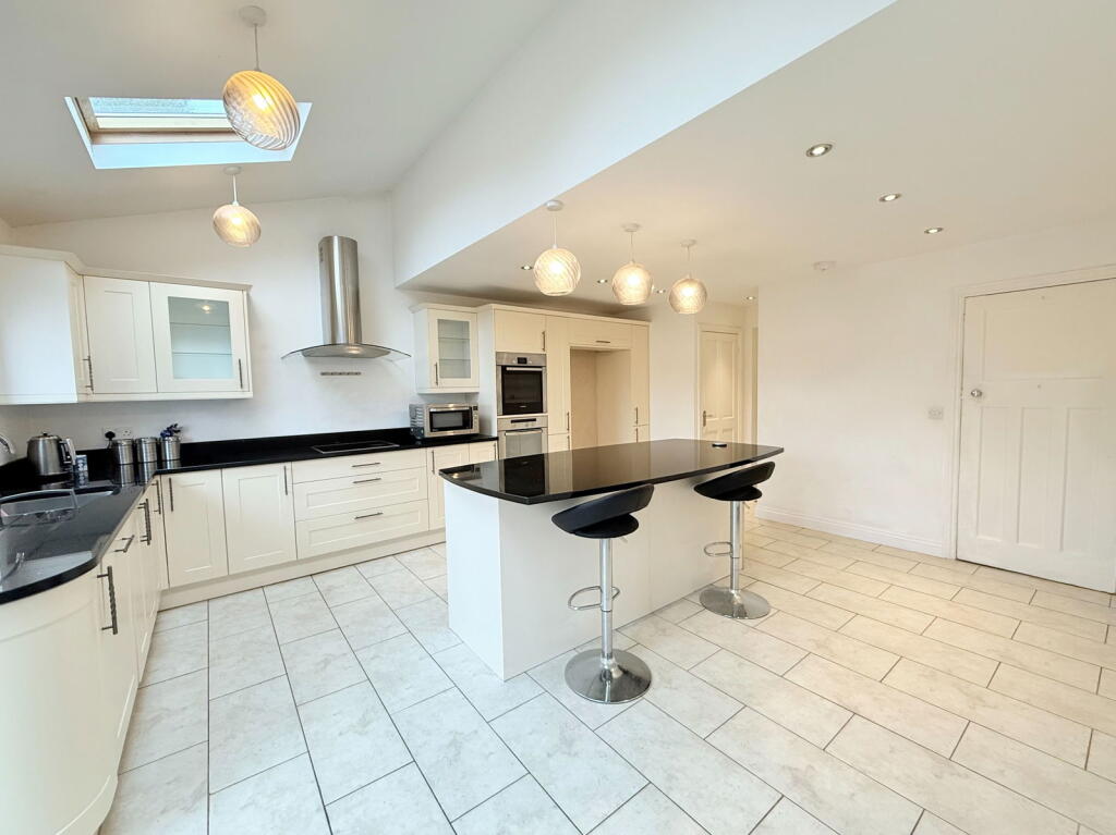 Additional property image - Hay Lane, Monkspath