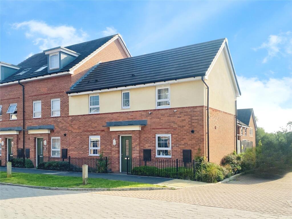 Main image of property: Queen Elizabeth Road, Nuneaton, CV10