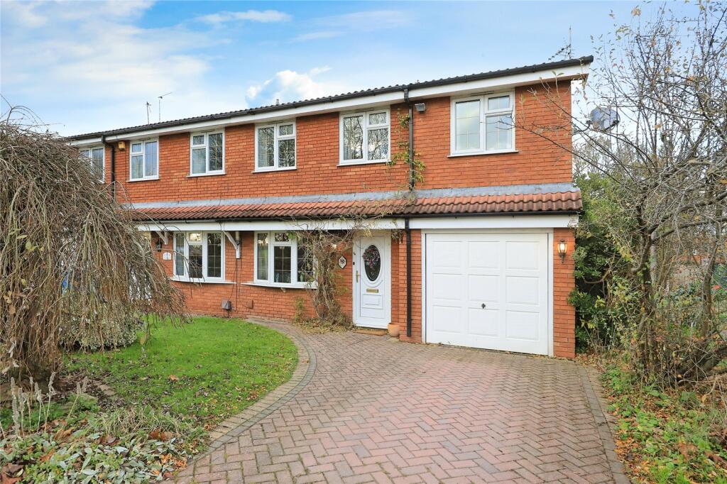 Main image of property: The Greens, Edge Hill Drive, Perton, Wolverhampton, WV6