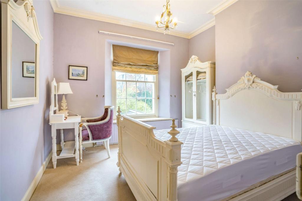 Equestrian facility for sale in Llangunnor Road, Llangunnor, Carmarthen