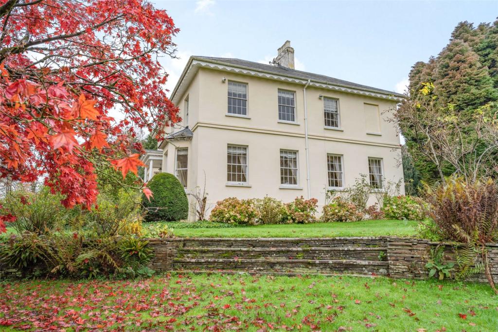 Equestrian facility for sale in Llangunnor Road, Llangunnor, Carmarthen