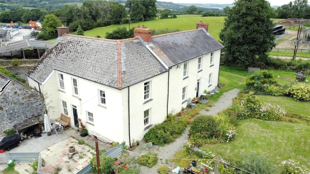 7 bedroom detached house for sale in Lampeter Velfrey, Narberth