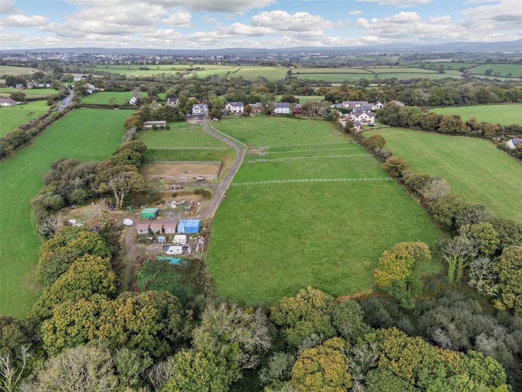 5 bedroom detached house for sale in Lower Freystrop, Haverfordwest