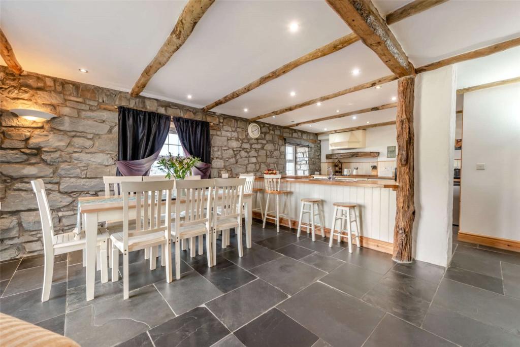 5 bedroom detached house for sale in Towyn Road, New Quay, Ceredigion, SA45