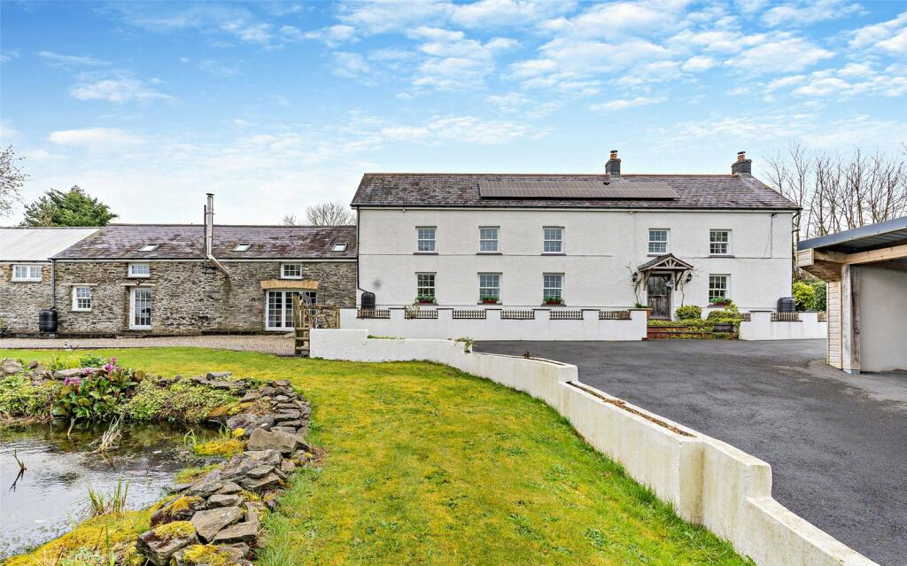 Main image of property: Blaen-Cil-Llech, Newcastle Emlyn, Ceredigion, SA38