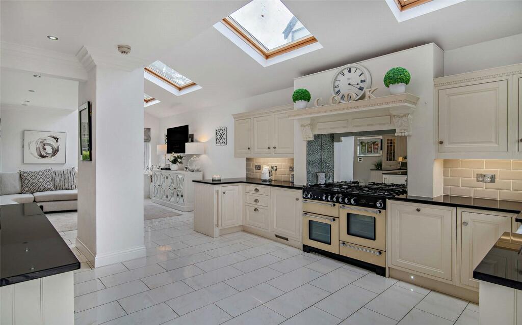 Additional property image - Greenwood Lane, St. Fagans, Cardiff, CF5