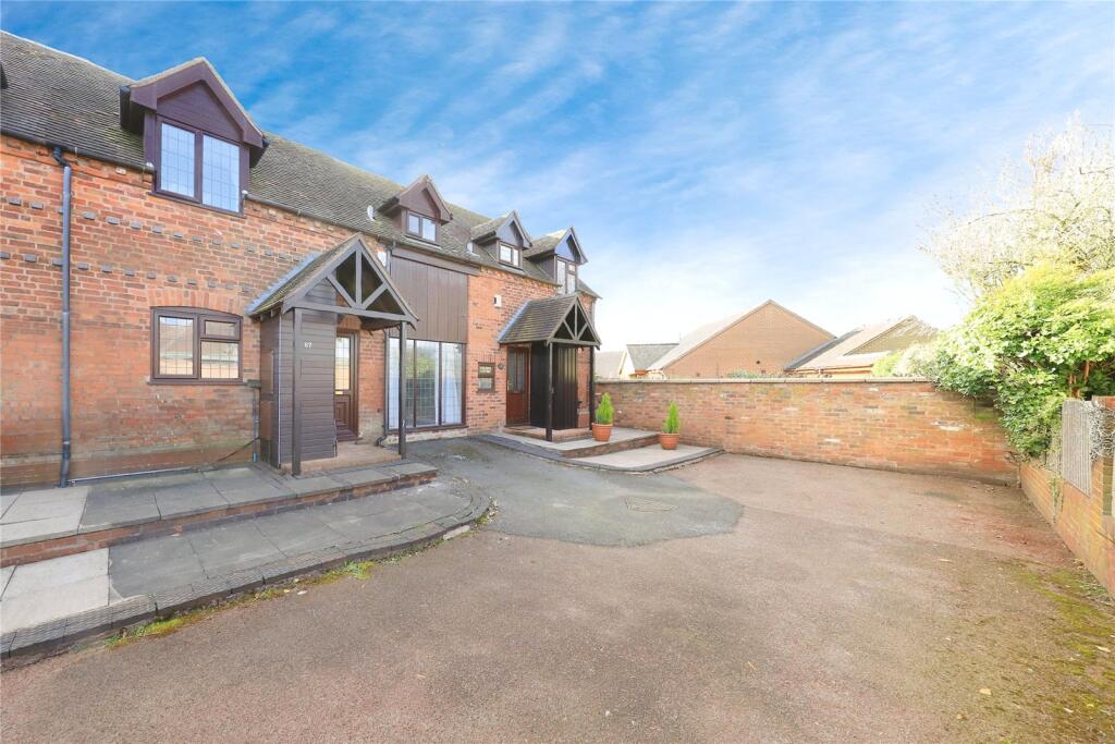 Main image of property: Finchfield Lane, Wolverhampton, West Midlands, WV3