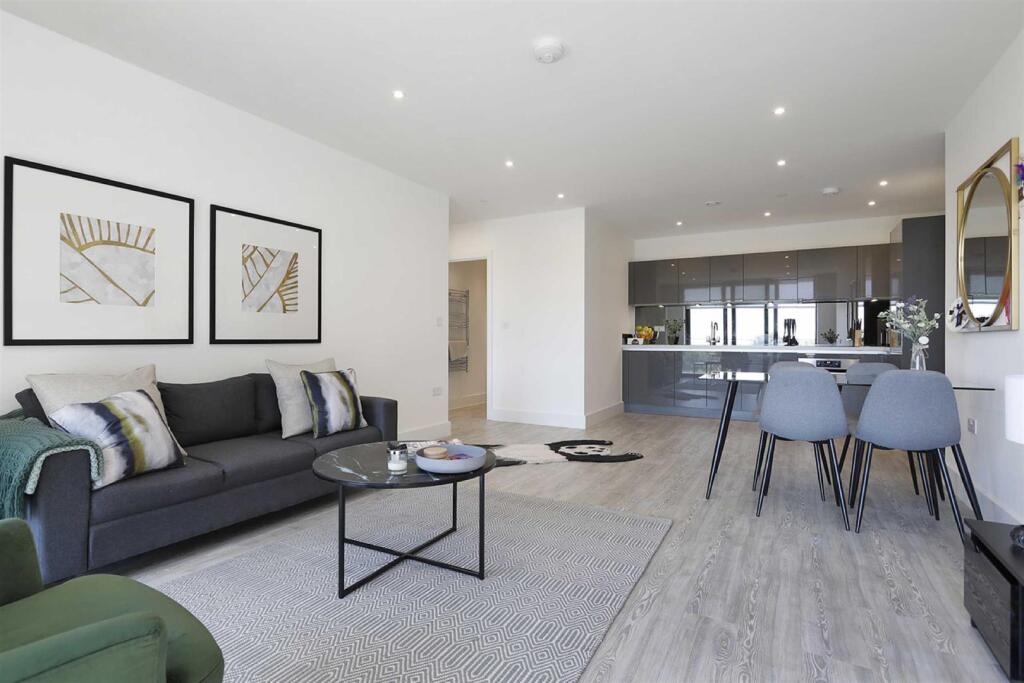 Main image of property: Sandown House High Street, Staines-Upon-Thames, TW18