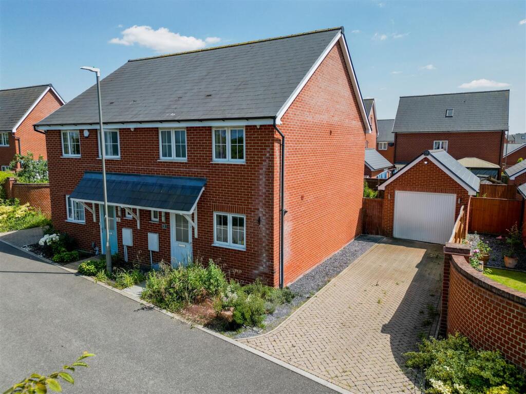 Main image of property: Engine Lane, Broughton, Aylesbury