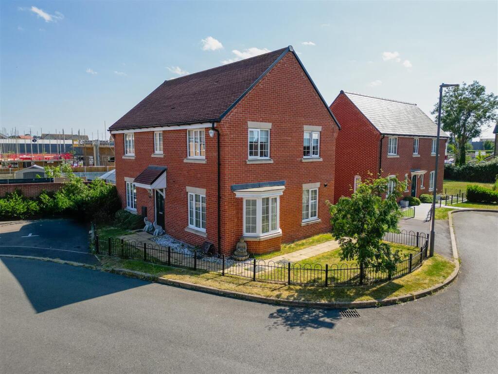 Main image of property: Quindell Close, Aylesbury
