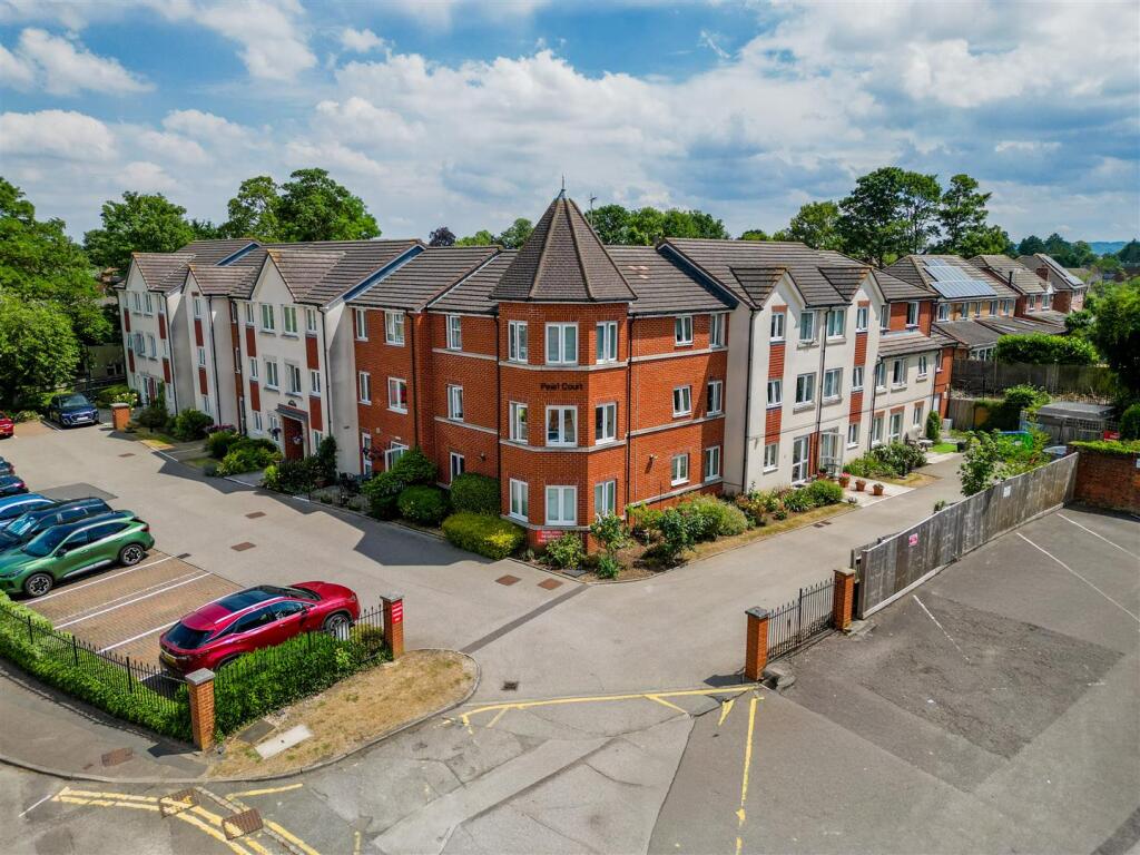 Main image of property: Croft Road, Aylesbury