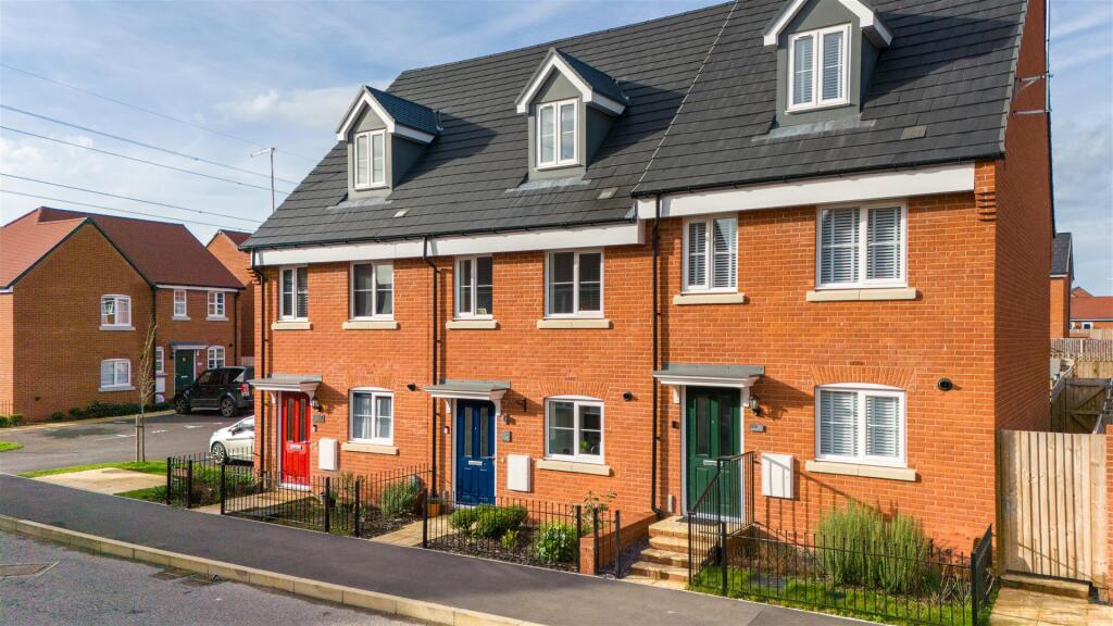 Main image of property: Keepsake Way, Berryfields, Aylesbury