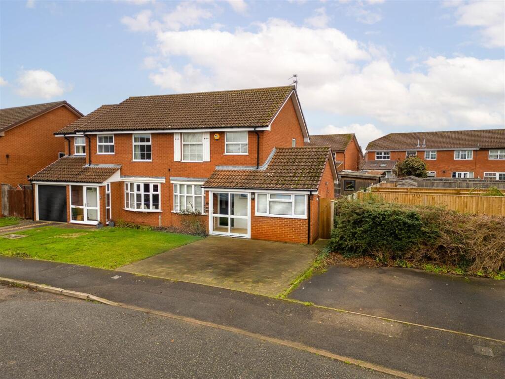 Main image of property: Edward Close, Stoke Grange, Aylesbury