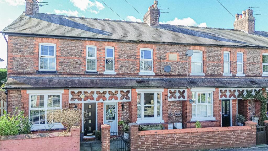 Main image of property: East View, Grappenhall, Warrington, WA4