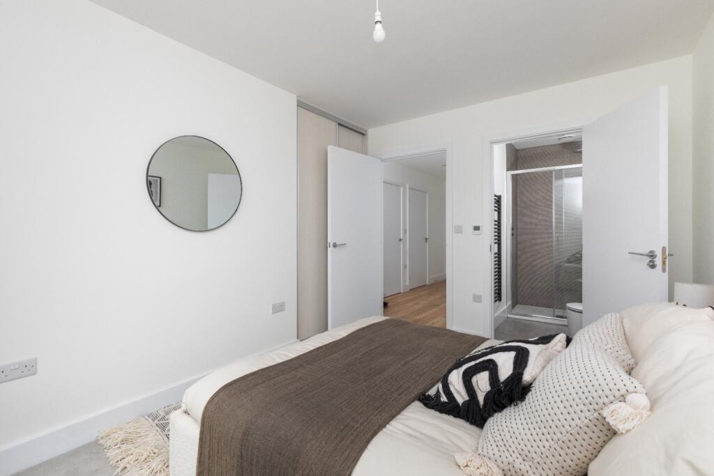 Additional property image - Oliver House, 5 Blakes Walk, Lewes, East Sussex, BN7