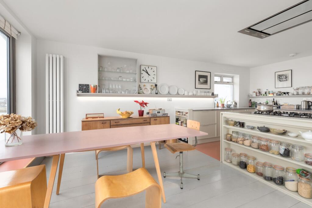 Additional property image - Bramber Close, Crooked Lane, Seaford