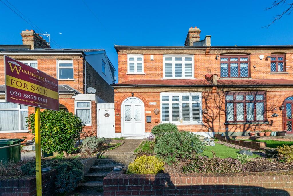 3 bedroom semidetached house for sale in Dumbreck Road, London, SE9