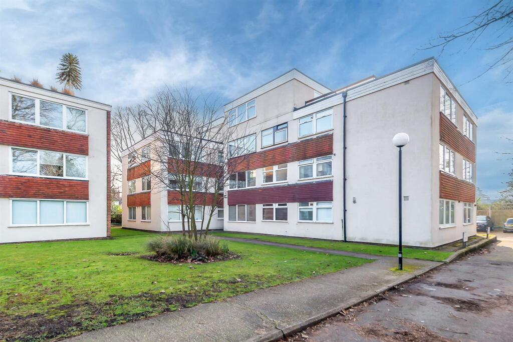 Main image of property: Oakcroft Court, SE3