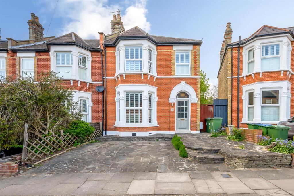 Main image of property: Craigton Road, London