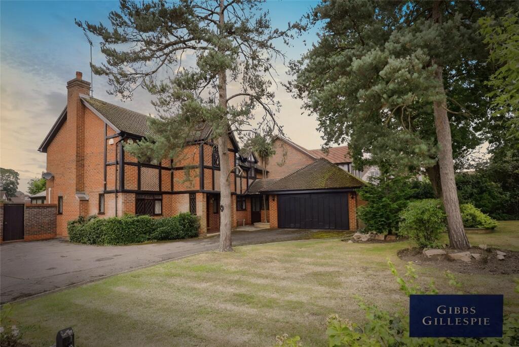 Main image of property: Nightingale Close, Pinner, HA5