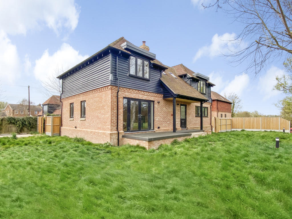 4 bedroom detached house for sale in The Old Fairground, Wingham
