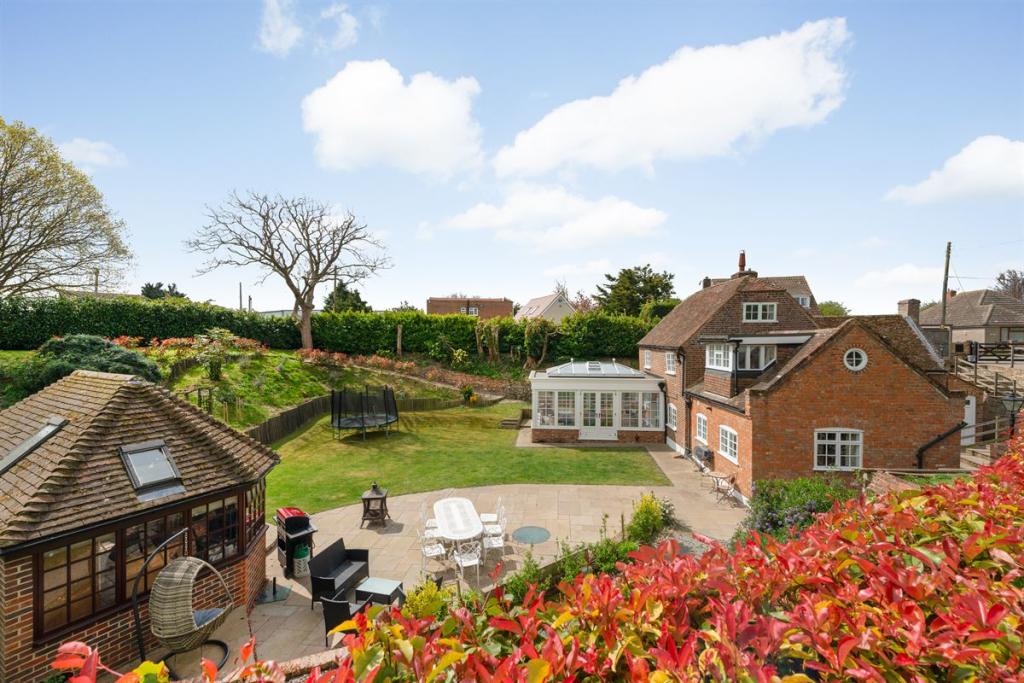 5 bedroom detached house for sale in The Length, Birchington, CT7