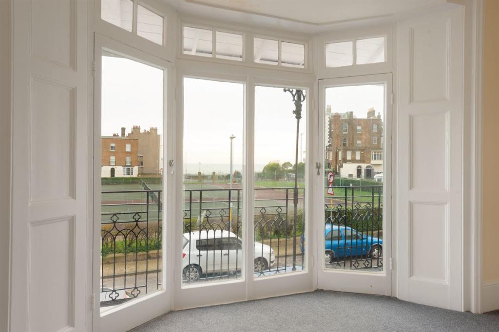 5 bedroom terraced house for sale in Spencer Square, Ramsgate, CT11