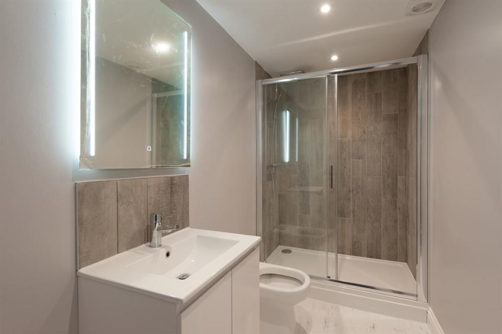 5 bedroom terraced house for sale in Spencer Square, Ramsgate, CT11