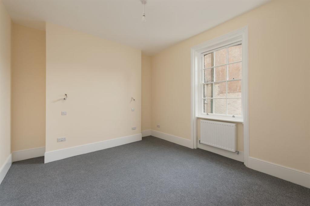 5 bedroom terraced house for sale in Spencer Square, Ramsgate, CT11