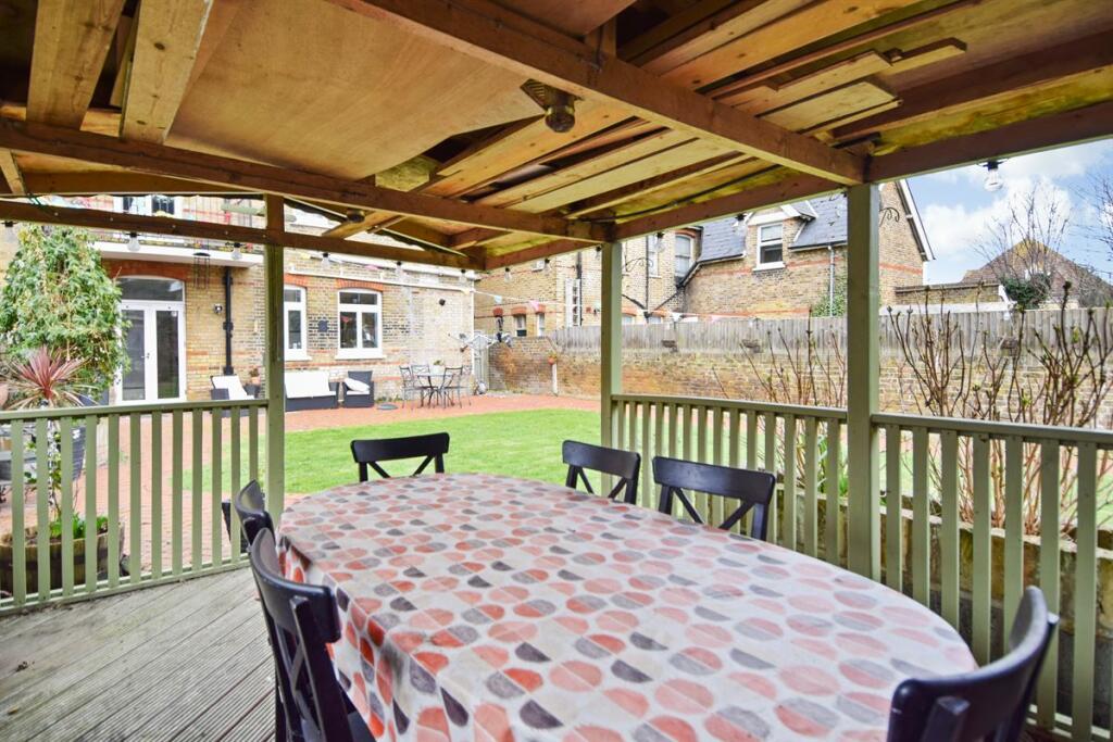 5 bedroom semidetached house for sale in Westgate Bay Avenue, Westgate