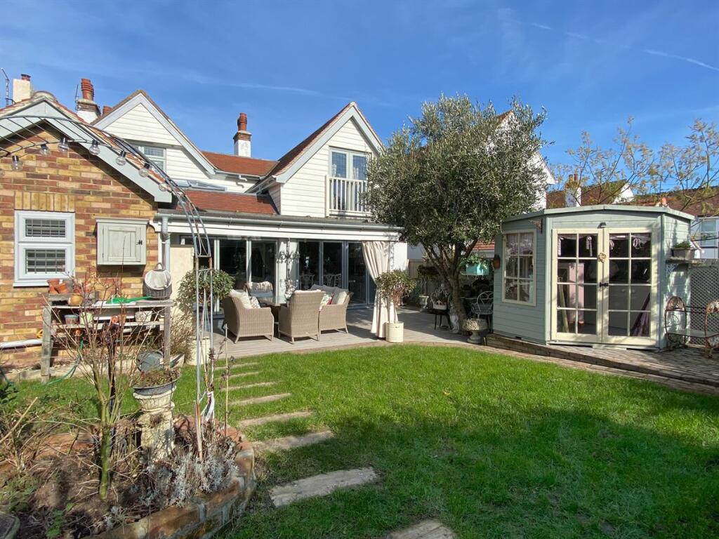 4 bedroom detached house for sale in Western Esplanade, Herne Bay, CT6