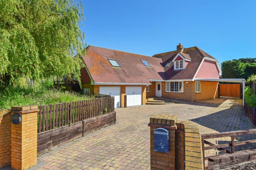 5 bedroom detached house for sale in Mill Lane, Herne Bay, CT6