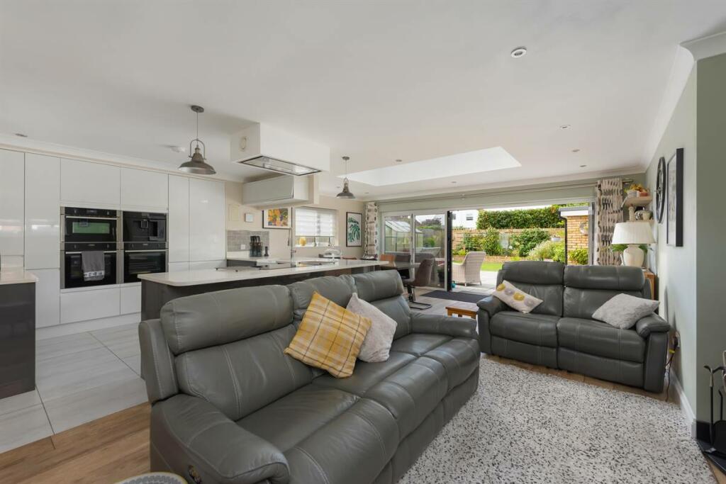 Additional property image - Sea View Avenue, Birchington