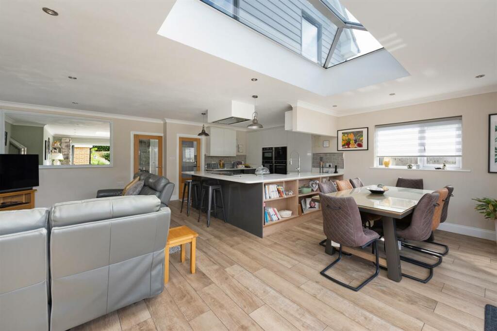 Additional property image - Sea View Avenue, Birchington